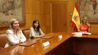 La Ministra de Trabajo de España se reúne con representantes del sindicato de jugadoras Futpro