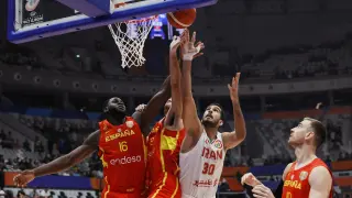 Foto del partido Irán-España, tercer partido del Mundial de baloncesto