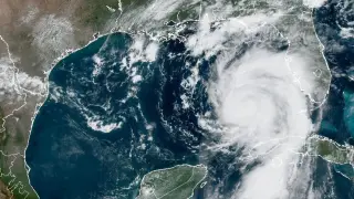Localización de la tormenta tropical Idalia en el Golfo de México.