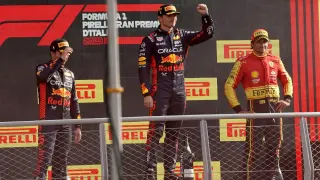 Carlos Sainz, tercero en el podio de la Fórmula 1 en Monza