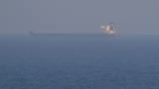 Barco cargado de grano en el Mar Negro.