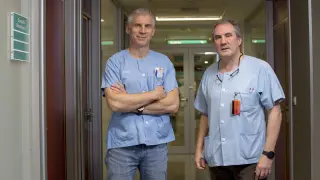 Los nefrólogos del Servet Álex Gutiérrez Dalmau y Javier Paúl, especialistas en trasplantes.