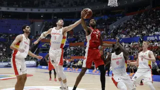 Partido de la FIBA World Cup 2023 que enfrenta a España y Canadá.