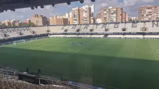 Estadio de Cartagonova, donde el Real Zaragoza juega esta tarde ante el Cartagena, hora y media antes del partido.