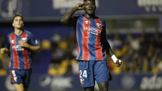 Samuel Obeng celebra su gol en Alcorcón.