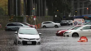 Los restos de la tormenta tropical Ofelia provocan inundaciones en todo el Atlántico medio y el noreste, en la ciudad de Nueva York, EE.UU.