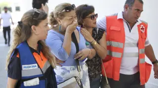 Familiares de los fallecidos en el incendio ocurrido en el local de ocio Fonda Milagros de Murcia.