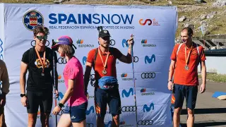 Podio masculino del campeonato de España de biatlón de verano con pleno de deportistas con licencia aragonesa.