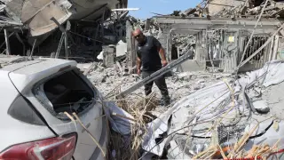 Destruction in Tel Avi(47149547)