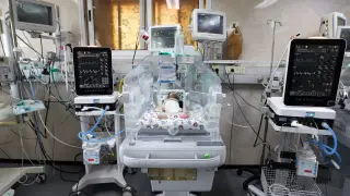 Unidad de cuidados intensivos para bebés prematuros en el Hospital Shifa de Gaza