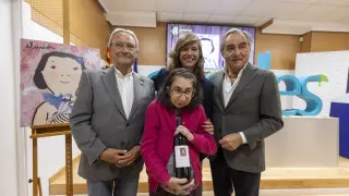 presentación del vino de Atades