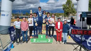 Ganadores absolutos del Duatlón Cros Ciudad de Huesca.