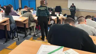 Examen de ingreso a la Guardia Civil en Calatayud.