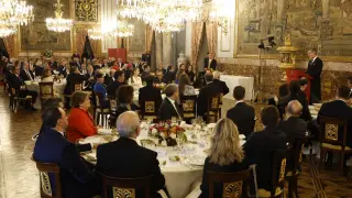 Almuerzo con ocasión de la jura de la Constitución Española de Su Alteza Real la Princesa de Asturias en el Comedor de Gala del Palacio Real de Madrid.