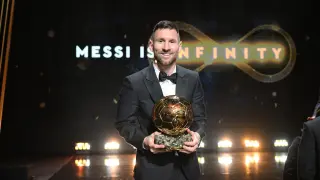 Leo Messi con su octavo Balón de Oro
