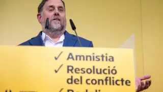 El presidente de ERC, Oriol Junqueras, durante la presentación del acuerdo entre PSOE y ERC para la investidura de Pedro Sánchez