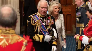 Britain's King Charles III and Britain's Queen Camilla arrive in the Diamond Jubilee State Coach for the State Opening of Parliament at the Houses of Parliament, in London, Britain, November 7, 2023. Daniel Leal/Pool via REUTERS BRITAIN-POLITICS/KING-SPEECH