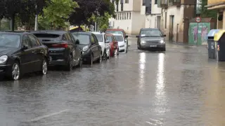 Inundación en el Camino de la Estación a raíz de una tormenta.