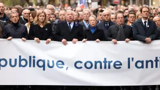 Un momento de la marcha contra el antisemitismo en París, este domingo.