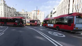 Autobuses urbanos de Zaragoza en la Plaza de España