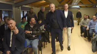 Azcón, en la reunión con los alcaldes en Panticosa, donde presentó el Plan Pirineos.