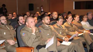 Entrega de diplomas de cursos para trabajos civiles realizados por 186 militares en Aragón que salen del Ejército a los 45 años.