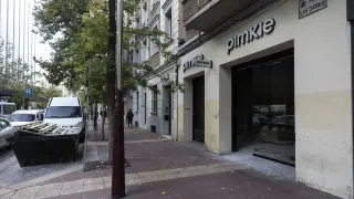 Tienda de Pimkie cerrada en el paseo de las Damas de Zaragoza.