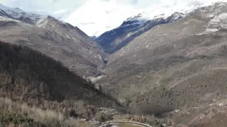 En este precioso valle del Pirineo se encuentra un pequeño pueblo que merece la pena visitar