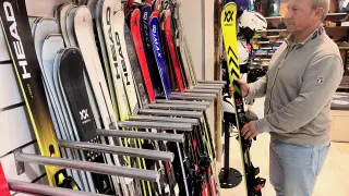En Deportes Chuss de Jaca están ultimando los preparativos para la temporada de esquí.