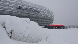 La nieve cubría también el estadio del Bayern en Munich