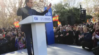 MADRID, 03/12/2023.- El presidente del PP, Alberto Núñez Feijóo, durante el acto organizado por el Partido Popular en defensa de la Constitución y de la igualdad, este domingo en el Parque del Templo de Debod, en Madrid. EFE/Fernando Alvarado