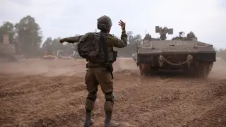 SDEROT, Oct. 10, 2023 -- This photo taken on Oct. 9, 2023 shows an Israeli tank at the Israel-Gaza border... (Foto de ARCHIVO)..09/10/2023 [[[EP]]]