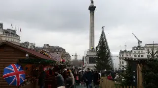 Mercadillo navideño en Trafalgar Square este martes