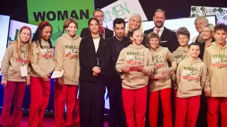 Nobel per la Pace a Narges Mohammadi sedia vuota sul palco, premio ritirato dai figli dell'attivista