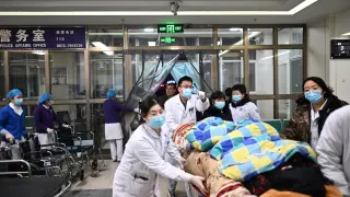 Un terremoto causa al menos 118 muertos y cerca de 200 heridos en el noroeste de China