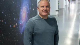 Antonio Marín Franch, en las instalaciones del Centro de Estudios de Física del Cosmos de Aragón en Teruel.