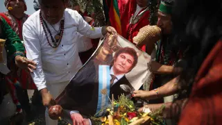 Ceremonia ancestral en Perú da la bienvenida al año 2024