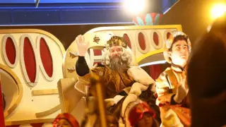 El Rey Melchor en la cabalgata de Reyes en Zaragoza