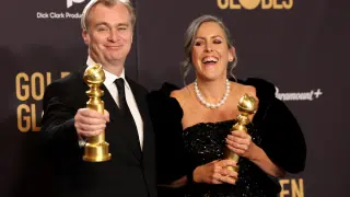 Christopher Nolan y Emma Thomas con dos galardones por 'Oppenheimer'