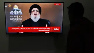 Líbano.- 'Hackean' las pantallas del aeropuerto de Beirut (Líbano) para mostrar mensajes contra el líder de Hezbolá