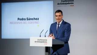 El presidente del Gobierno, Pedro Sánchez, inaugura la VIII Conferencia de Embajadores, en la sede del Ministerio de Asuntos Exteriores, Unión Europea y Cooperación, a 10 de enero de 2024, en Madrid (España). El prin