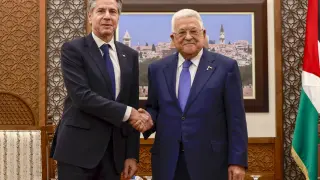 Il Segretario di Stato americano Antony Blinken incontra il Presidente palestinese Mahmoud Abbas
