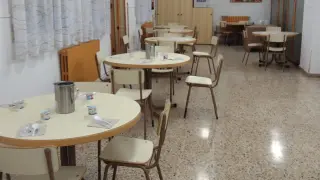 Imagen del comedor del albergue municipal de Huesca.