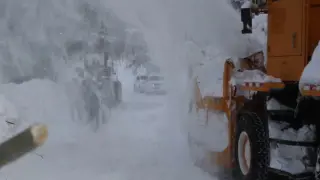 Evacuan a miles de turistas en China que habían quedado atrapados por avalancha de nieve