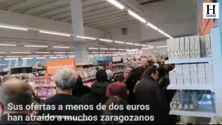 Vídeo | Locura en la apertura del supermercado de bajo coste Action en Zaragoza