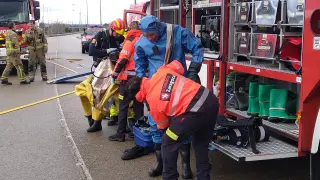 Los bomberos de Zaragoza intervienen en la Terminal de Adif de Plaza