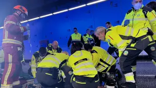 Los accesos al bypass han estado cortados en Madrid durante la intervención de los servicios de emergencias.