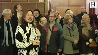 Natalia Chueca ofrece una visita guiada por el Ayuntamiento de Zaragoza