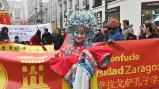 Momento del Desfile del Año Nuevo Chino del Dragón, celebrado este domingo en Zaragoza.