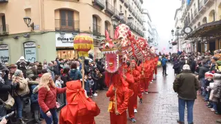 Momento del Desfile del Año Nuevo Chino del Dragón, celebrado este domingo en Zaragoza.